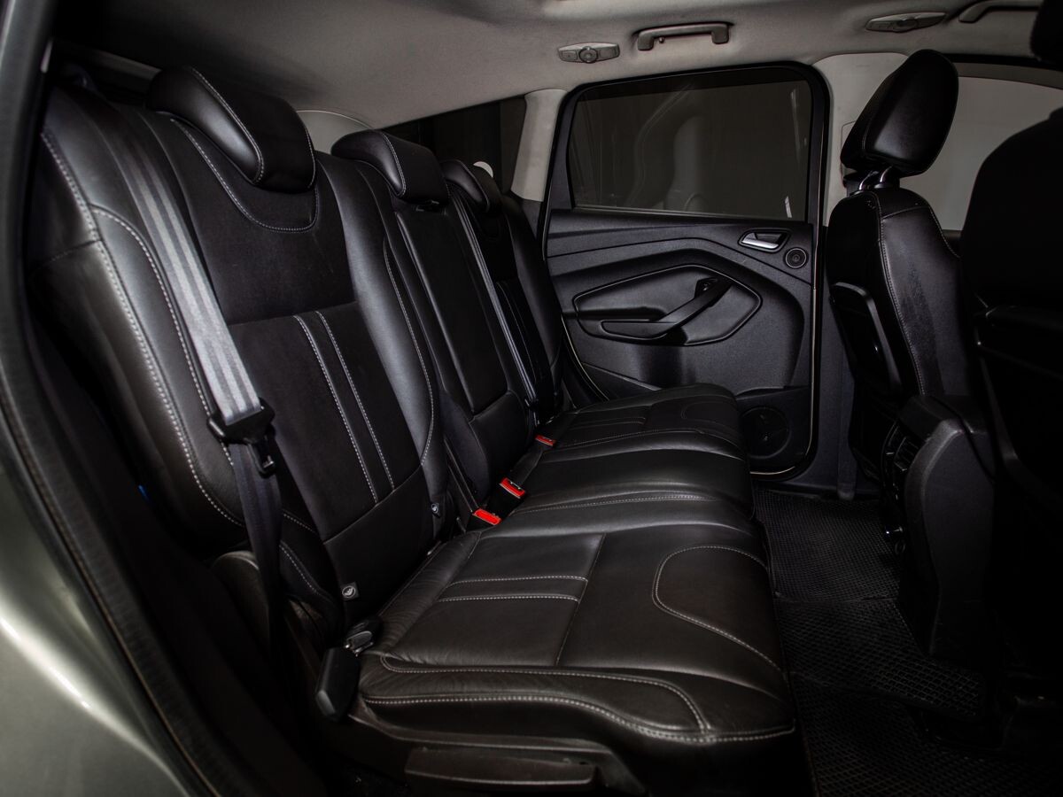 Ford Kuga 2013 - фото автомобиля