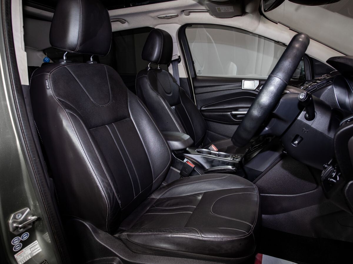 Ford Kuga 2013 - фото автомобиля