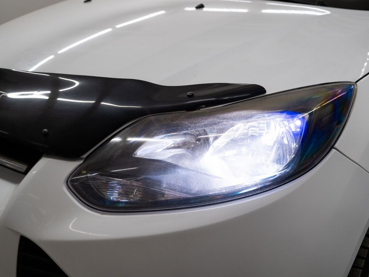 Ford Focus 2013 - фото автомобиля