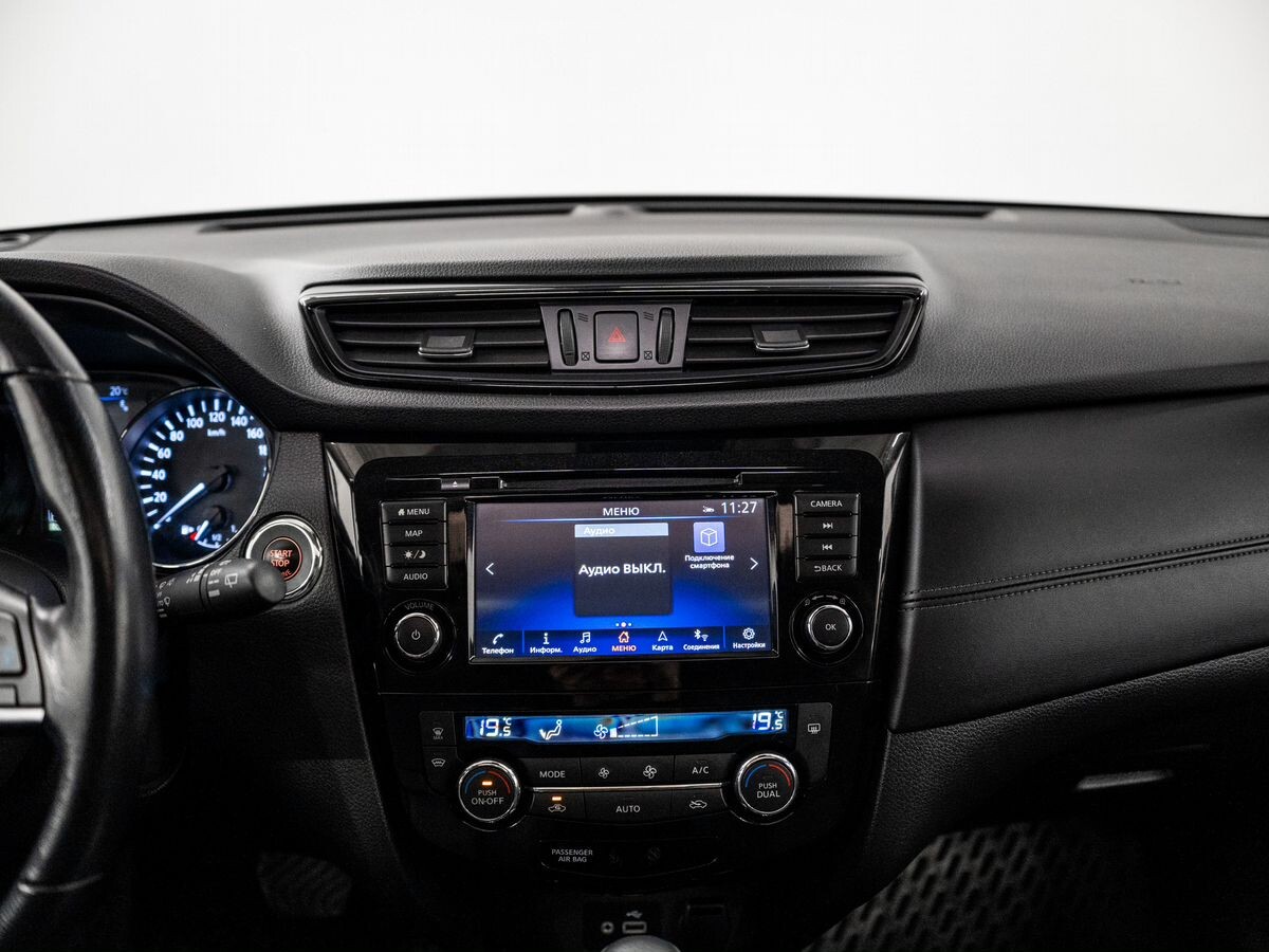 Nissan X-Trail 2021 - фото автомобиля