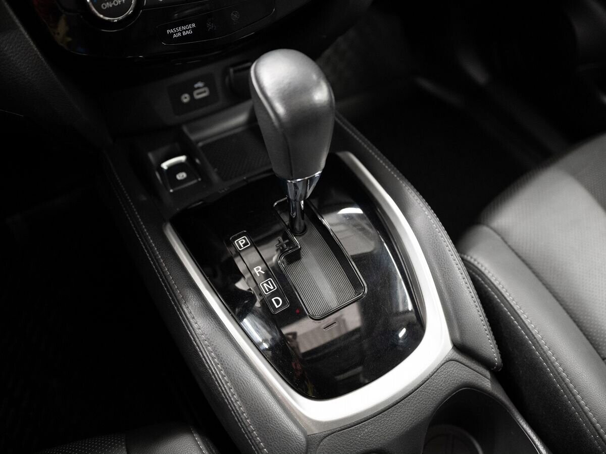 Nissan X-Trail 2021 - фото автомобиля