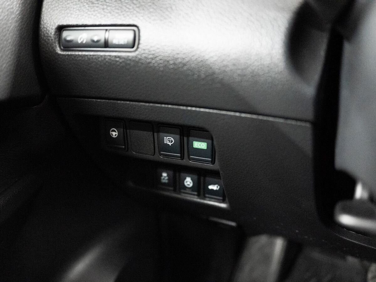 Nissan X-Trail 2021 - фото автомобиля