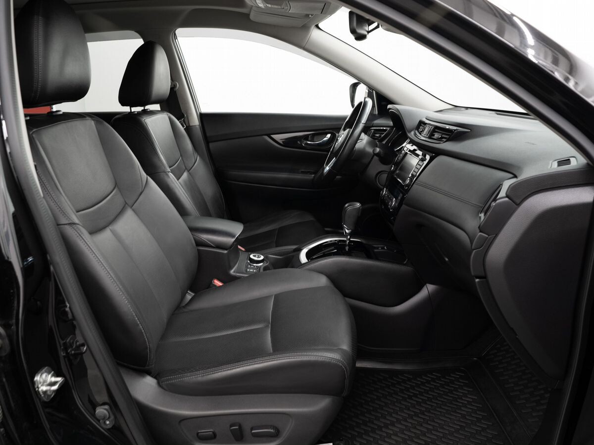 Nissan X-Trail 2021 - фото автомобиля