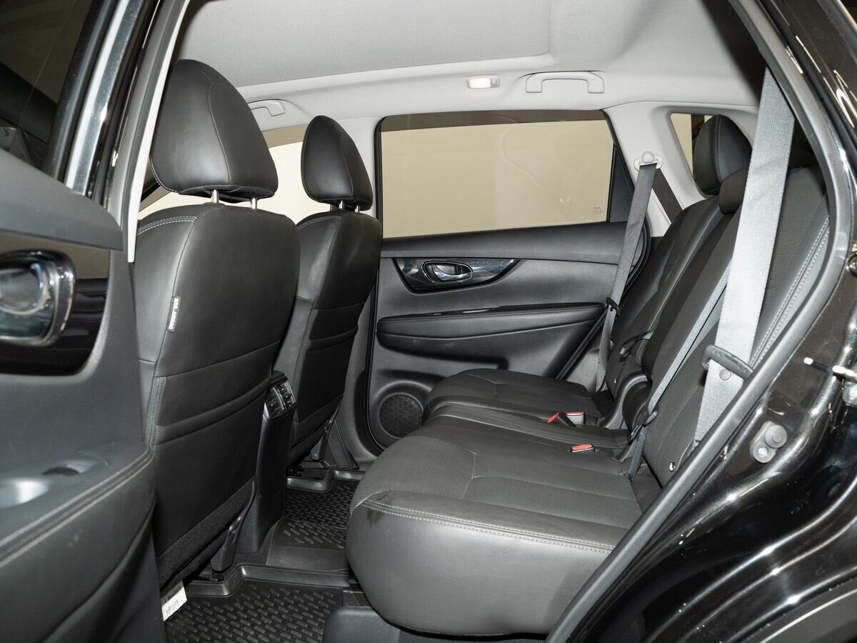 Nissan X-Trail 2021 - фото автомобиля