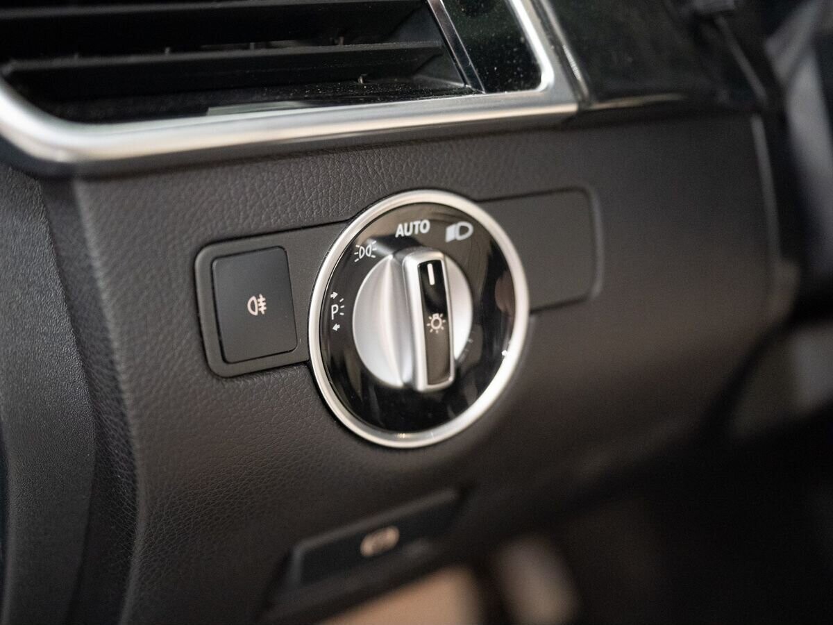 Mercedes-Benz GLS 2016 - фото автомобиля