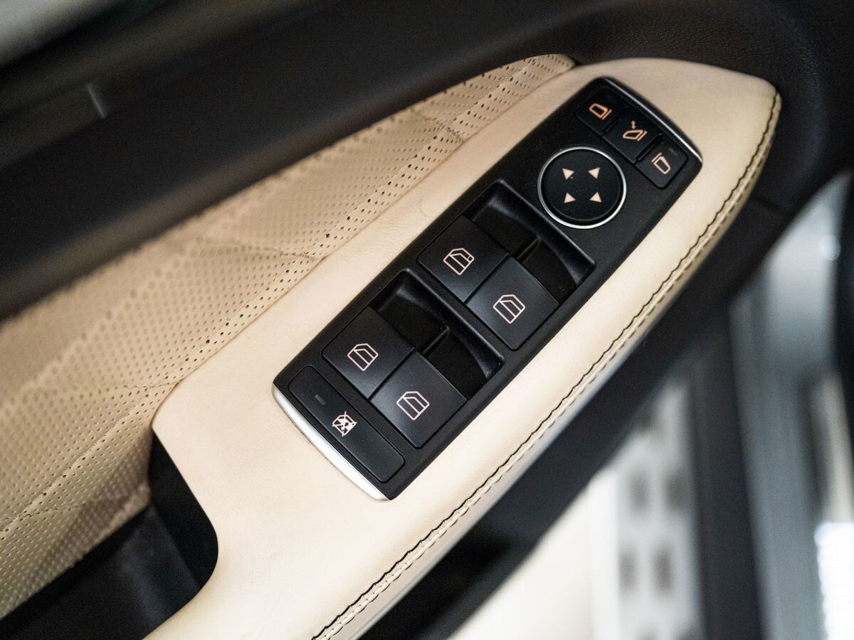 Mercedes-Benz GLS 2016 - фото автомобиля