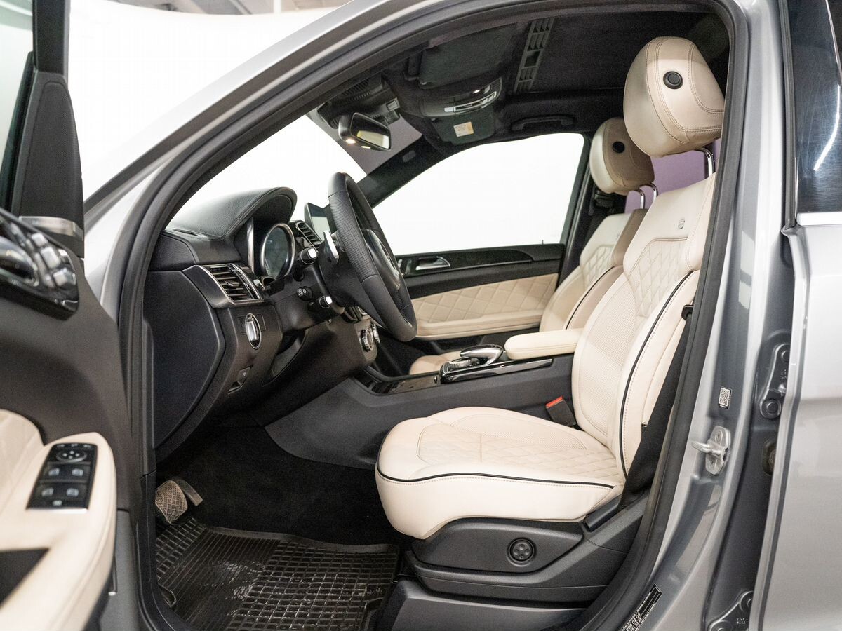 Mercedes-Benz GLS 2016 - фото автомобиля