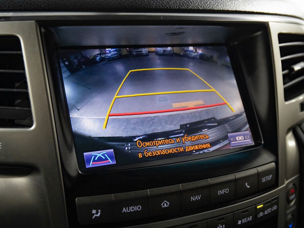 Lexus LX 2012 - фото автомобиля