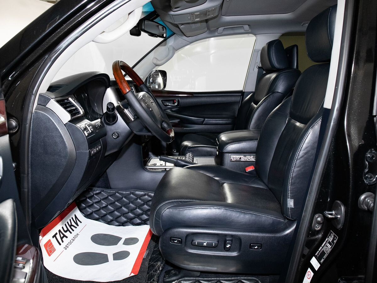 Lexus LX 2012 - фото автомобиля