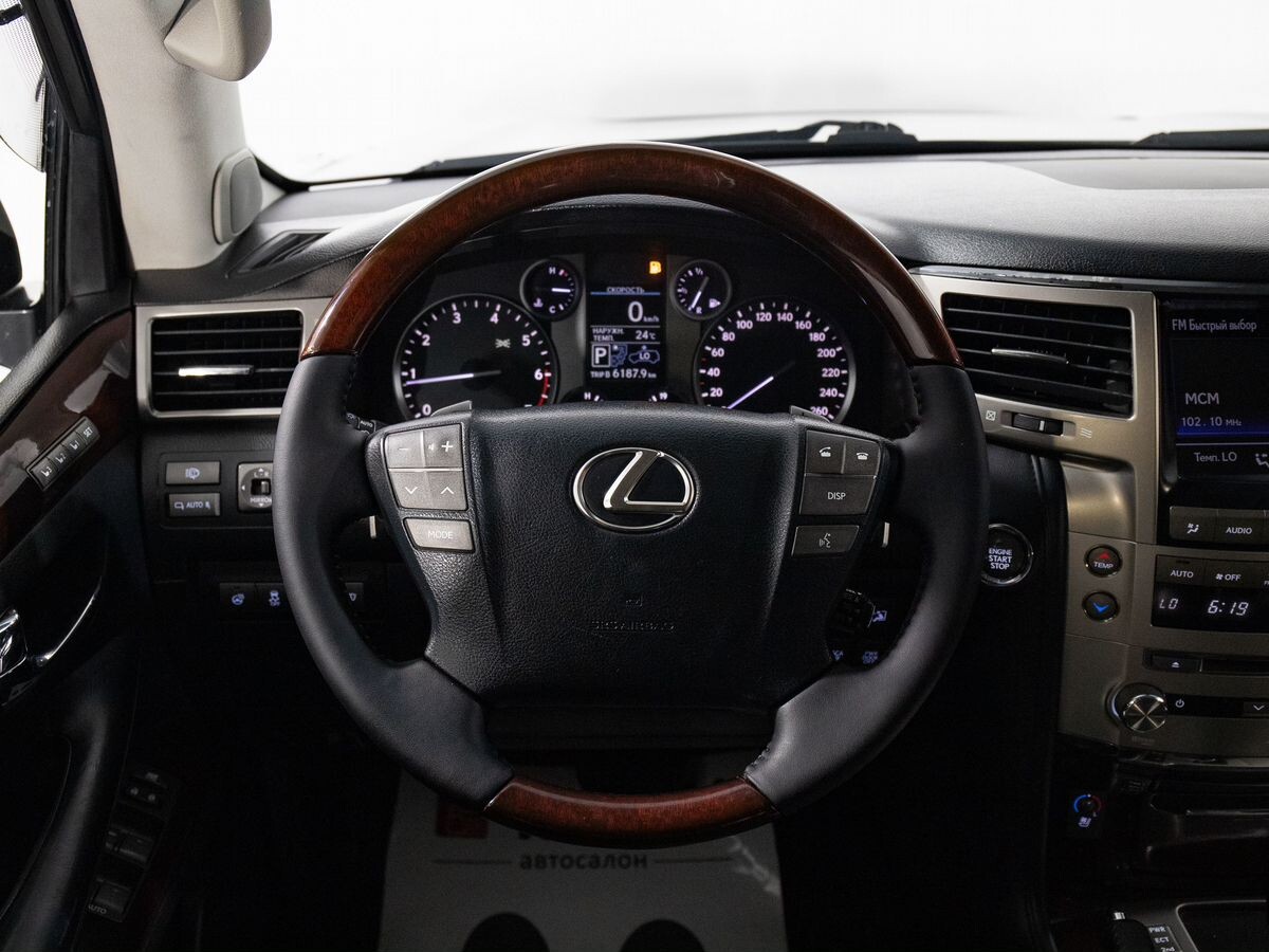 Lexus LX 2012 - фото автомобиля