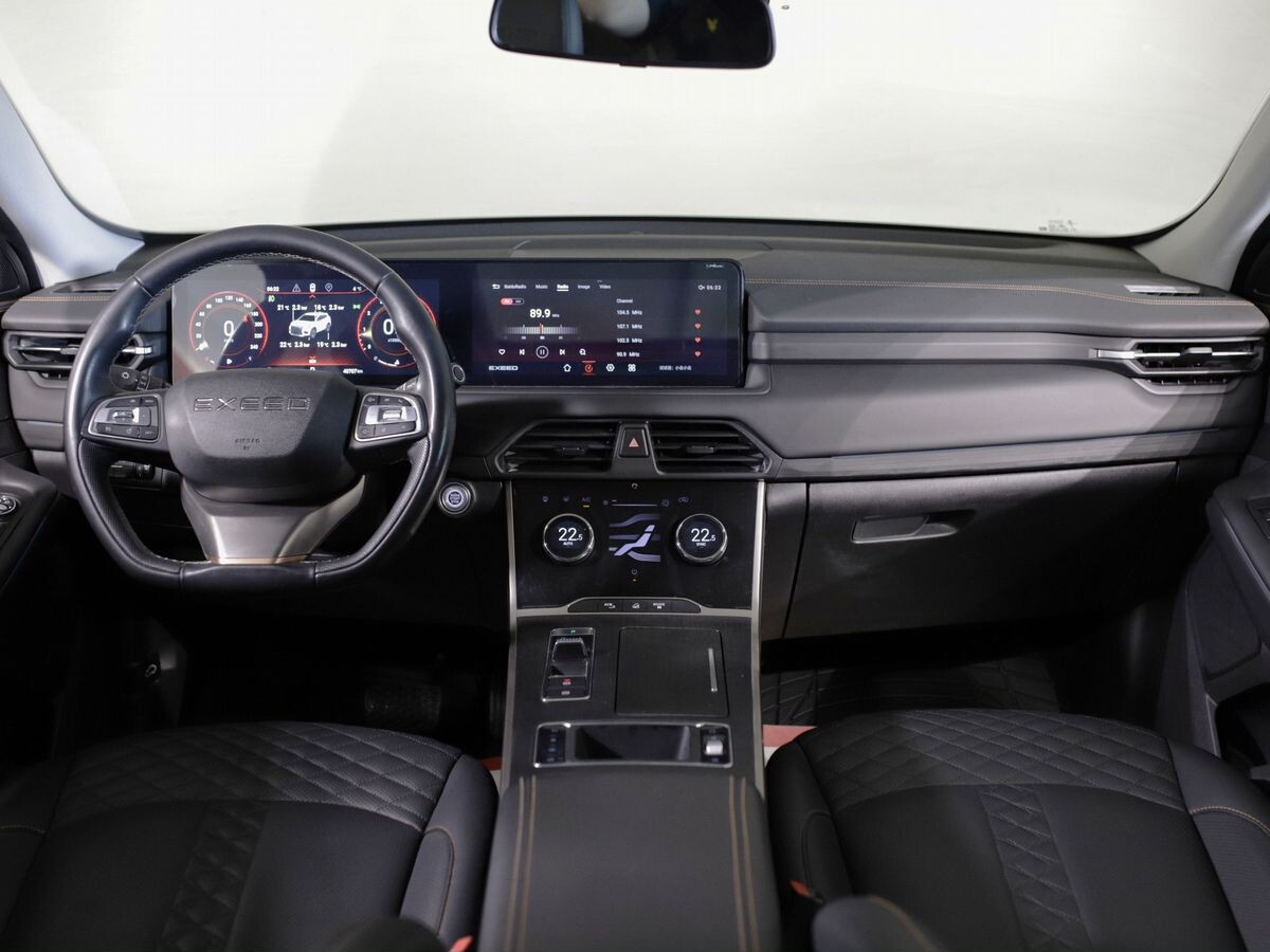 Exeed TXL 2021 - фото автомобиля