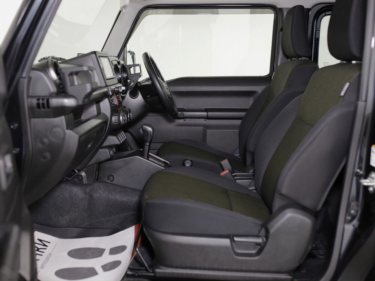 Suzuki Jimny 2021 - фото автомобиля