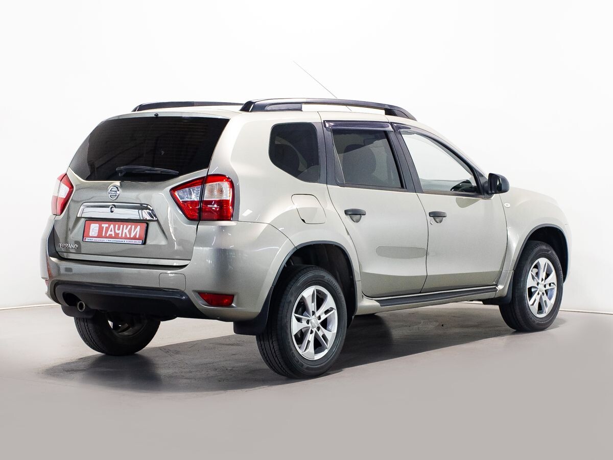 Nissan Terrano 2015 - фото автомобиля