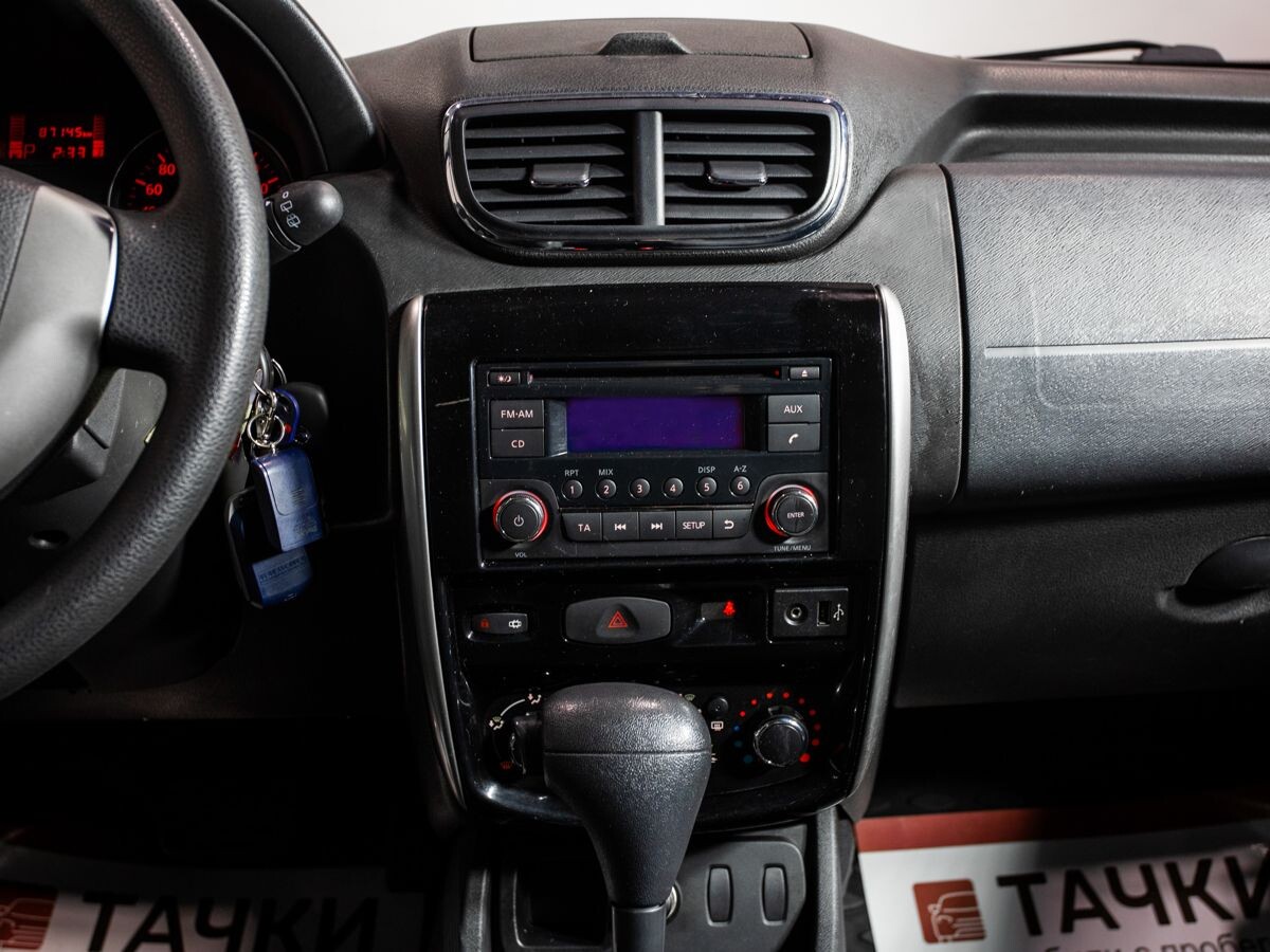 Nissan Terrano 2015 - фото автомобиля