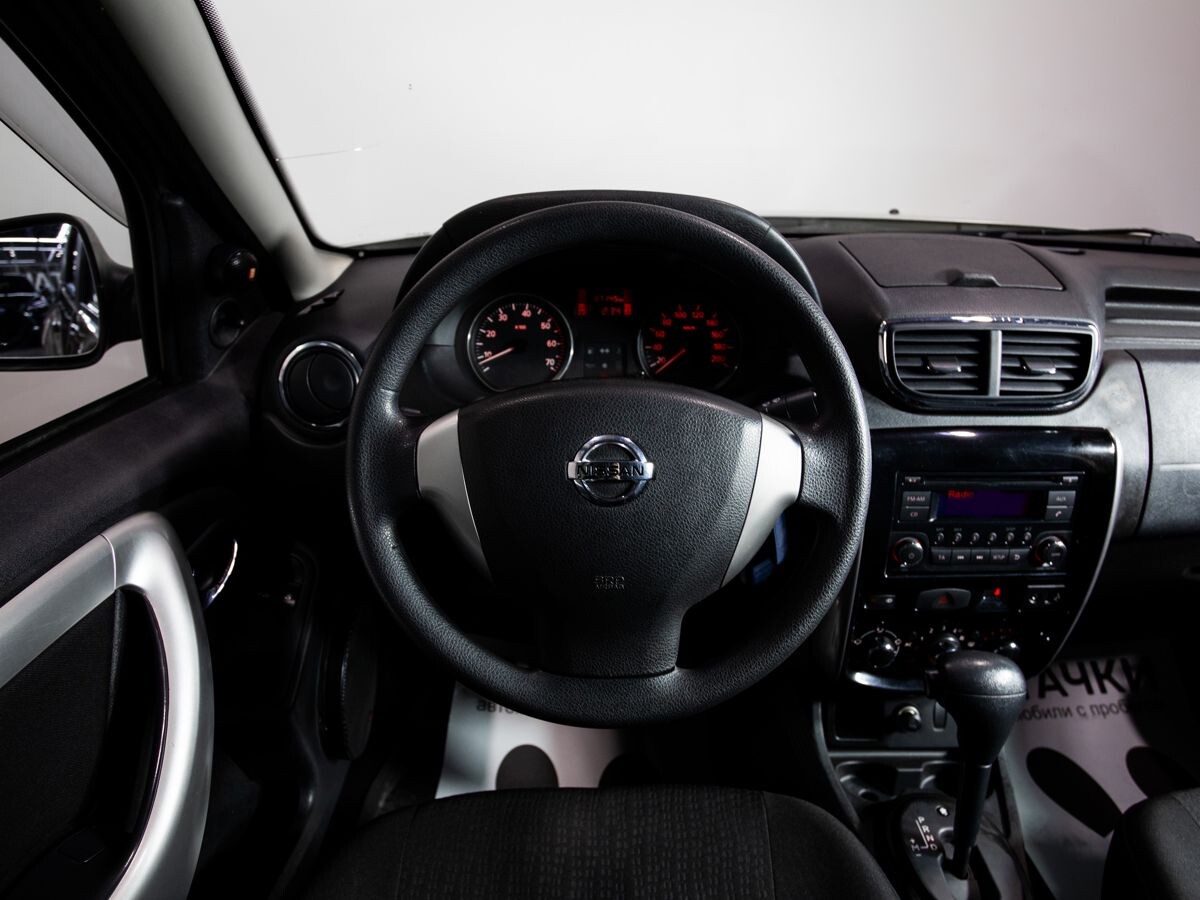 Nissan Terrano 2015 - фото автомобиля