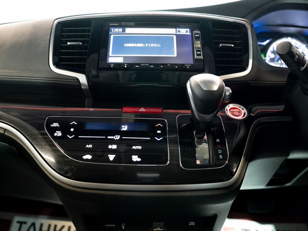 Honda Odyssey 2018 - фото автомобиля