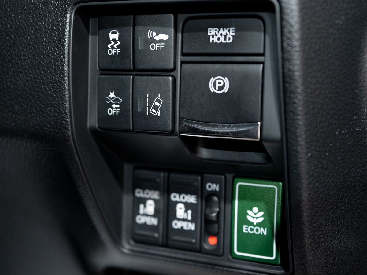 Honda Odyssey 2018 - фото автомобиля