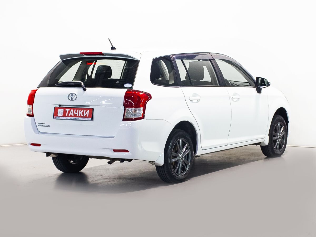 Toyota Corolla 2015 - фото автомобиля