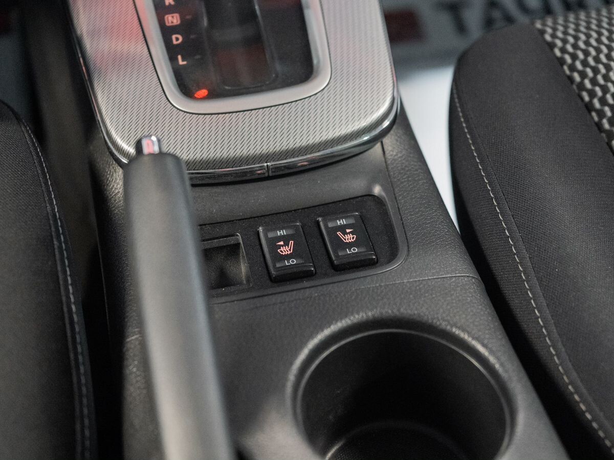 Nissan Sentra 2016 - фото автомобиля