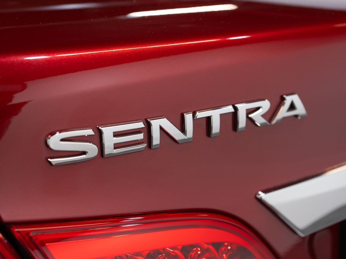 Nissan Sentra 2016 - фото автомобиля