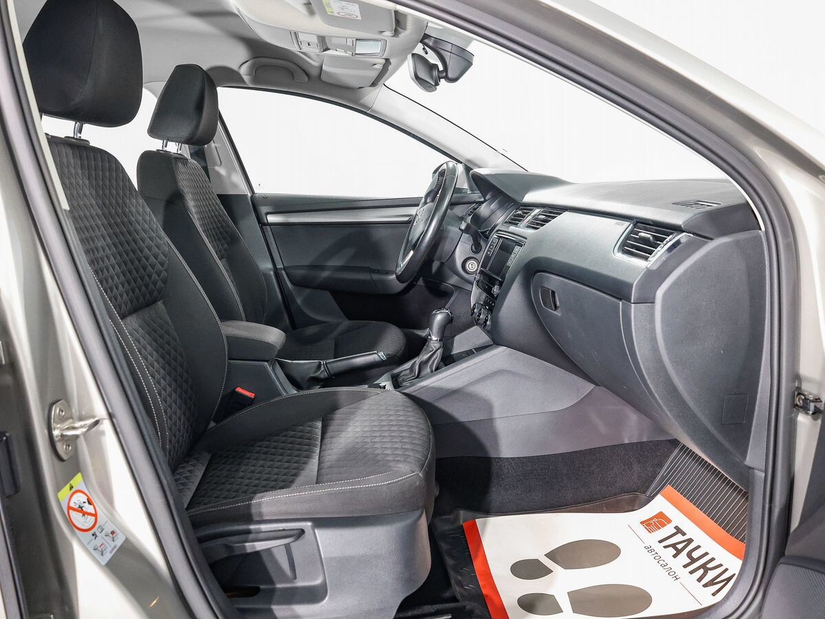 Skoda Octavia 2017 - фото автомобиля