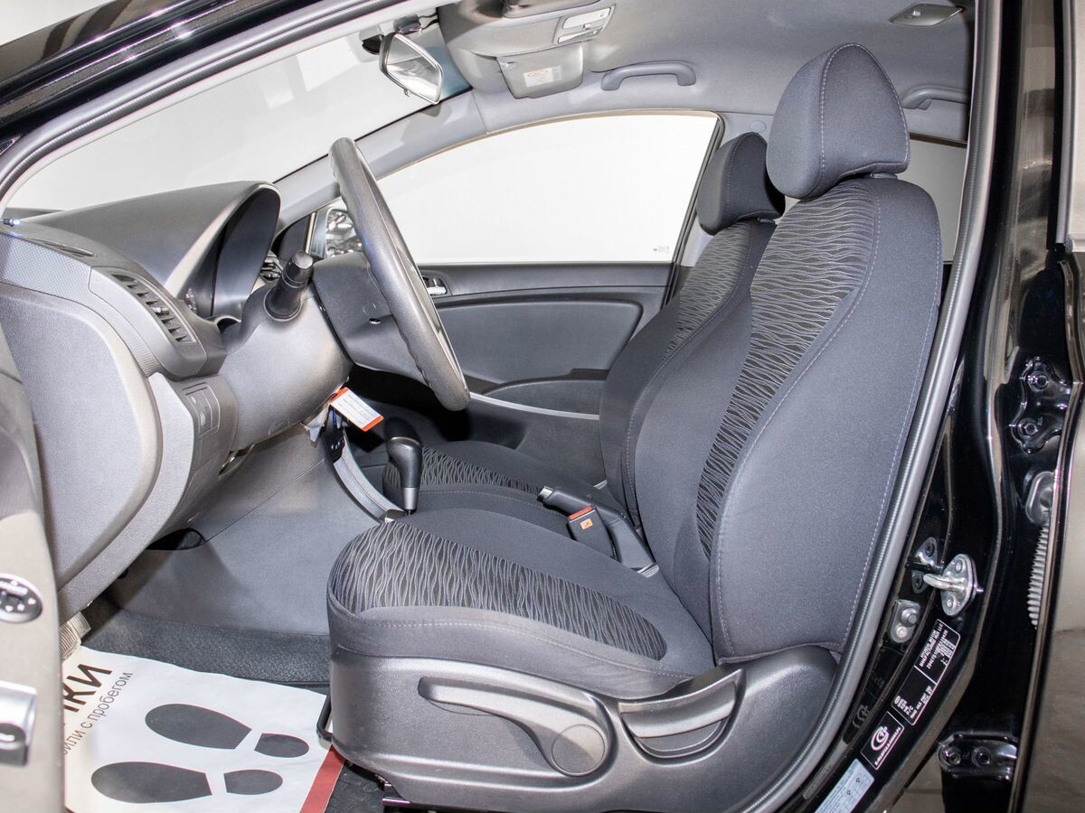 Hyundai Solaris 2014 - фото автомобиля