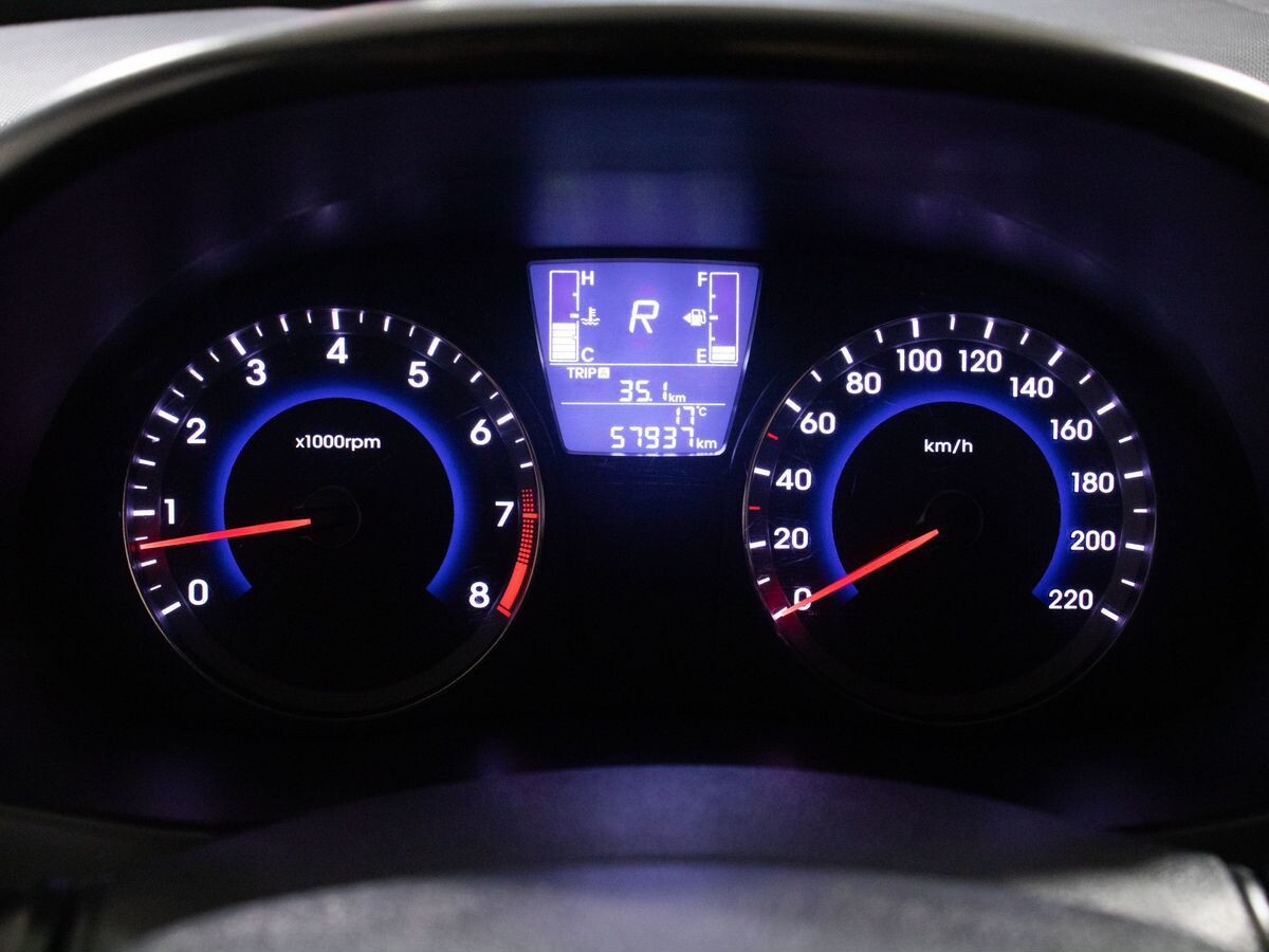 Hyundai Solaris 2014 - фото автомобиля