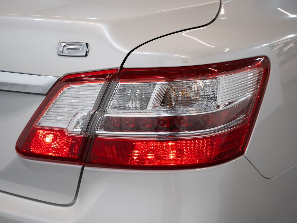 Toyota Premio 2012 - фото автомобиля