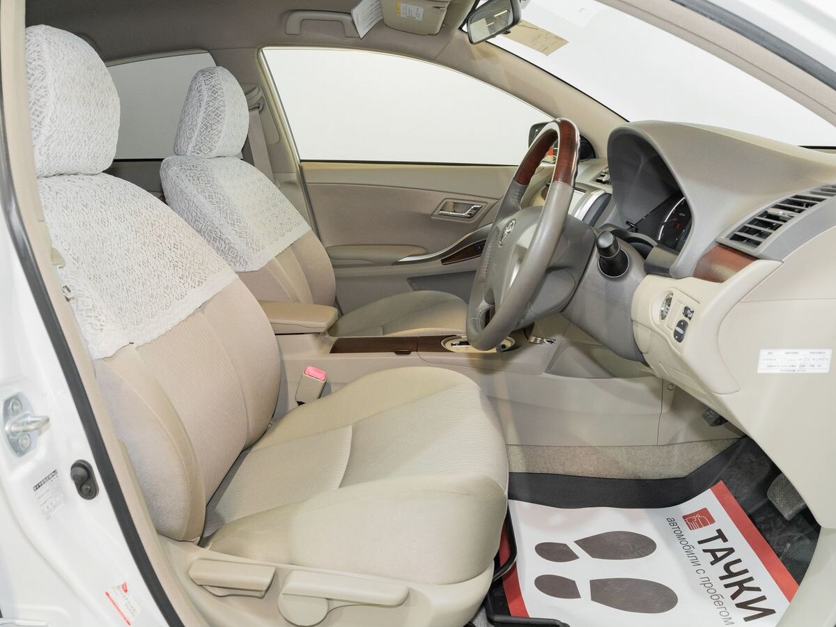 Toyota Premio 2012 - фото автомобиля