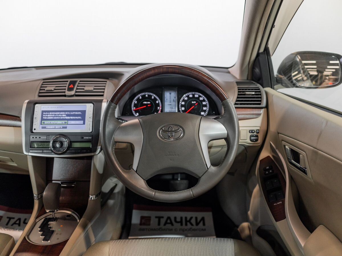 Toyota Premio 2012 - фото автомобиля