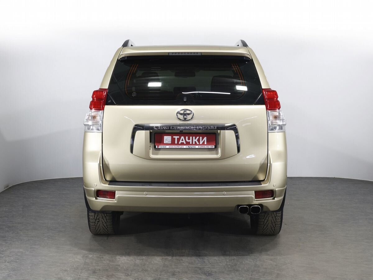 Toyota Land Cruiser Prado 2011 - фото автомобиля