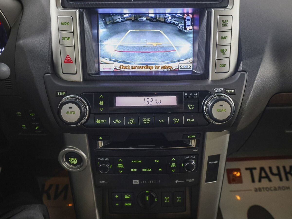 Toyota Land Cruiser Prado 2011 - фото автомобиля