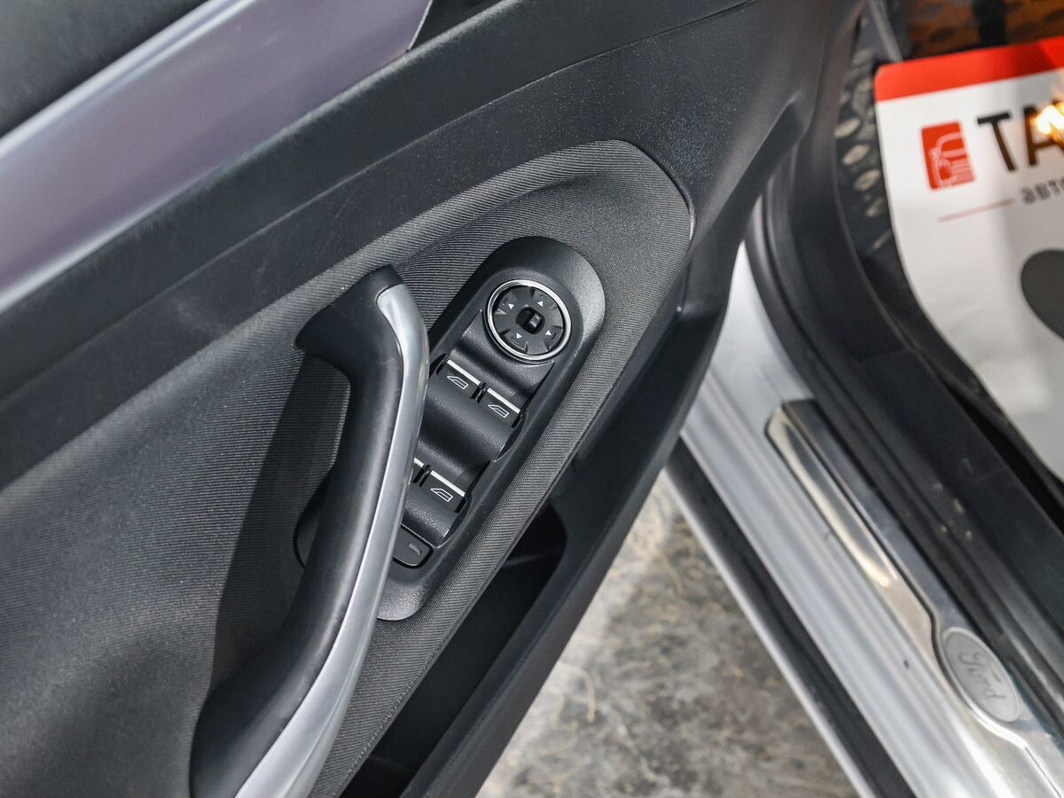 Ford Mondeo 2012 - фото автомобиля