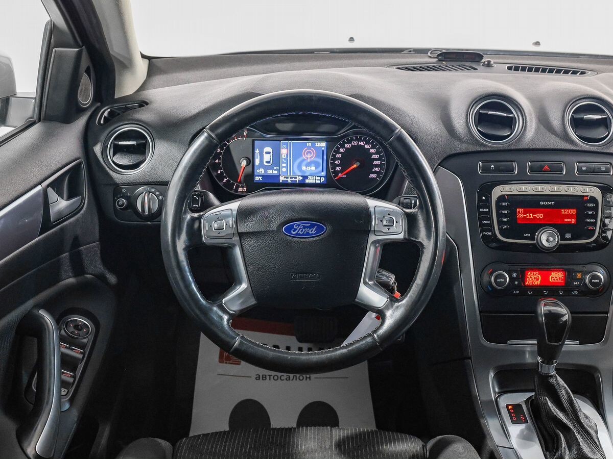 Ford Mondeo 2012 - фото автомобиля