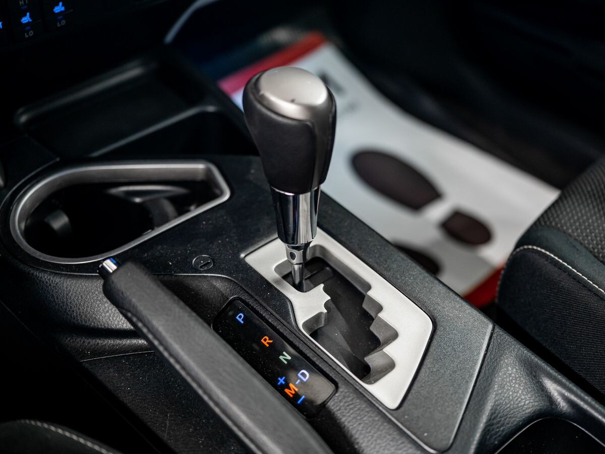 Toyota RAV4 2017 - фото автомобиля