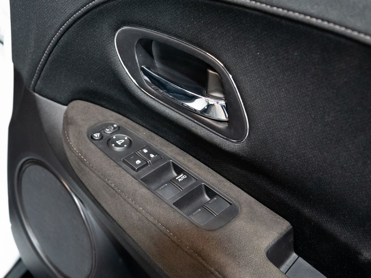 Honda Vezel 2018 - фото автомобиля