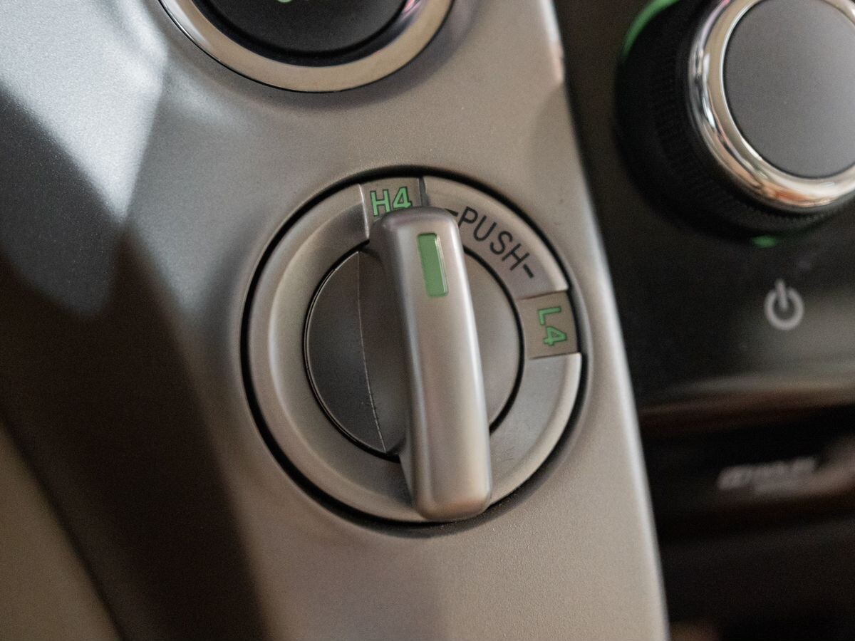 Toyota Land Cruiser 2014 - фото автомобиля