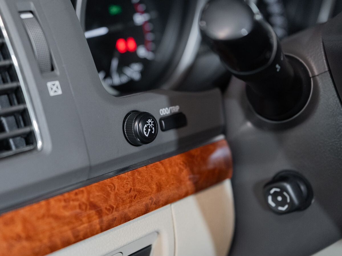 Toyota Land Cruiser 2014 - фото автомобиля