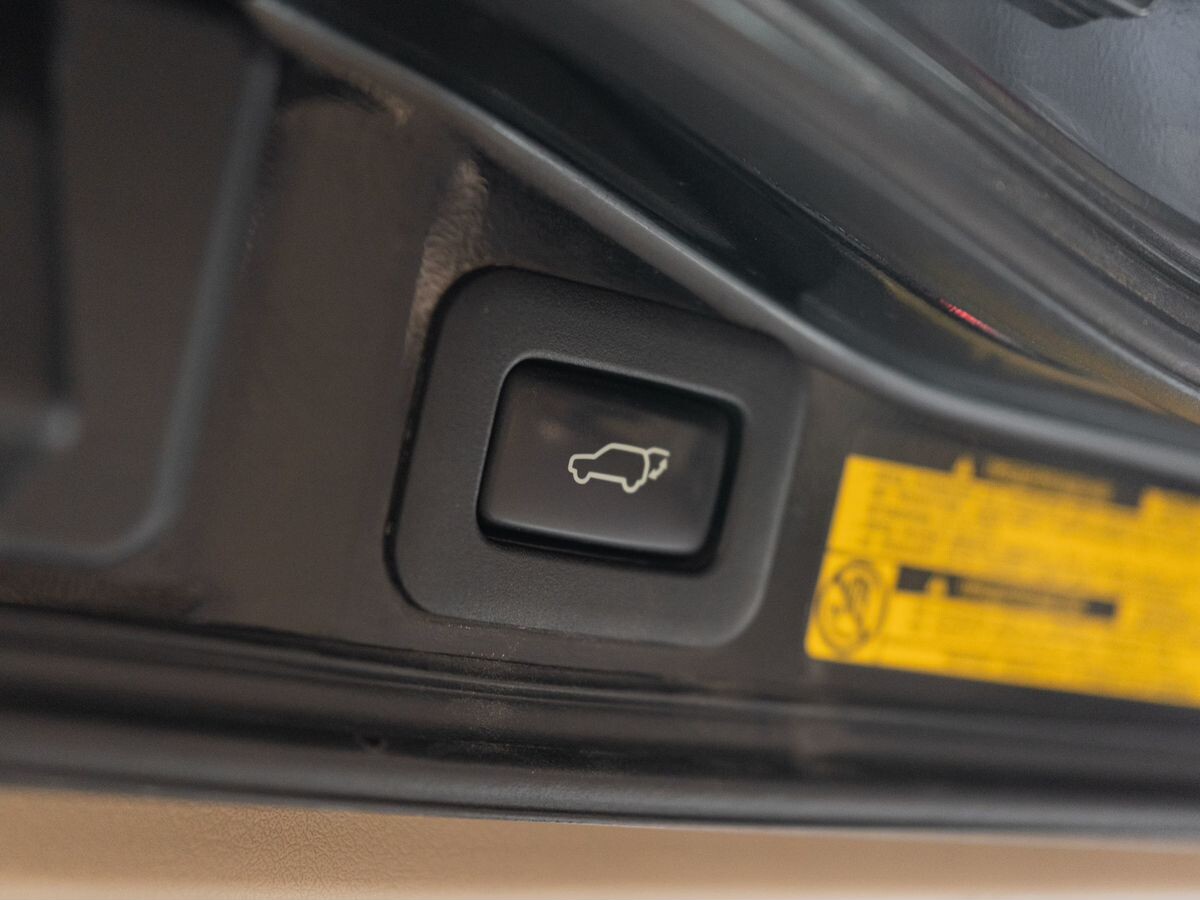 Toyota Land Cruiser 2014 - фото автомобиля