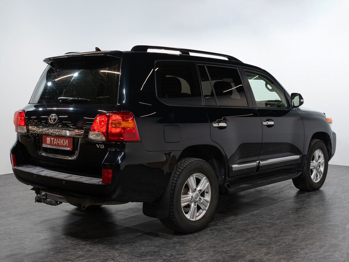 Toyota Land Cruiser 2014 - фото автомобиля
