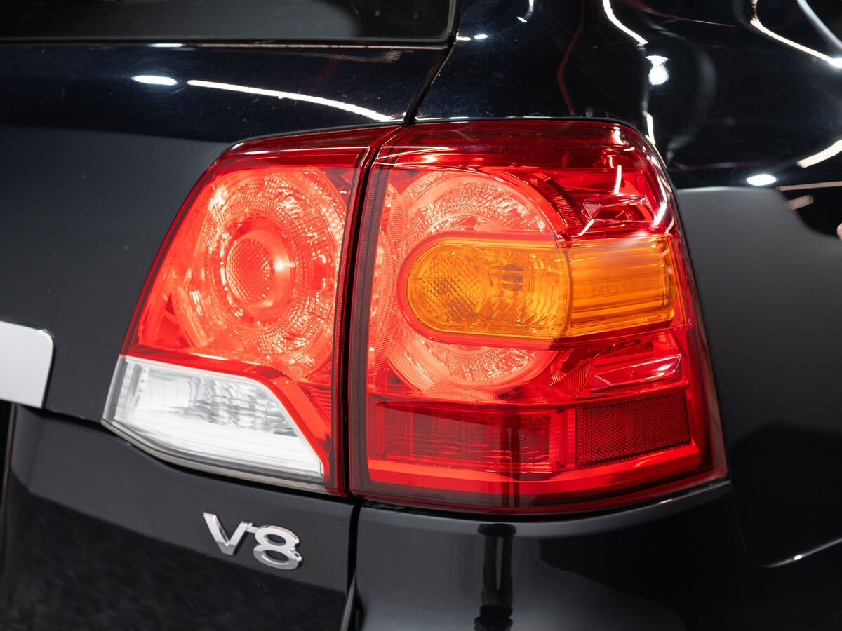 Toyota Land Cruiser 2014 - фото автомобиля