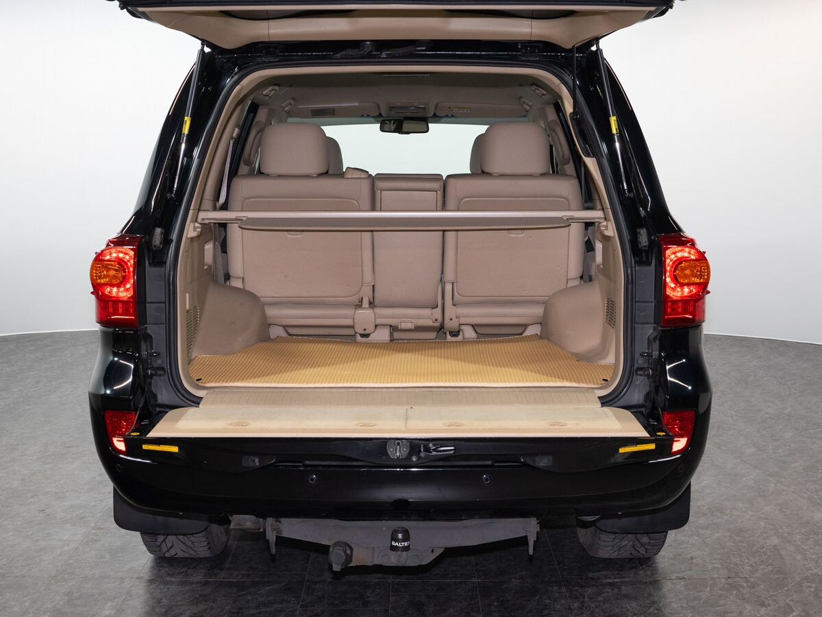 Toyota Land Cruiser 2014 - фото автомобиля