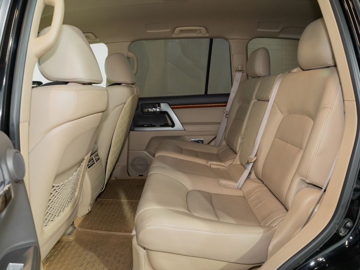 Toyota Land Cruiser 2014 - фото автомобиля