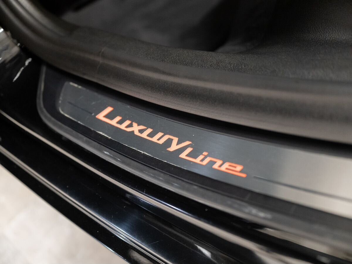 BMW 5 серии 2017 - фото автомобиля