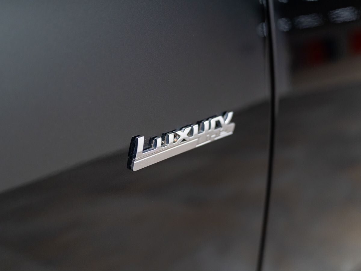 BMW 5 серии 2017 - фото автомобиля