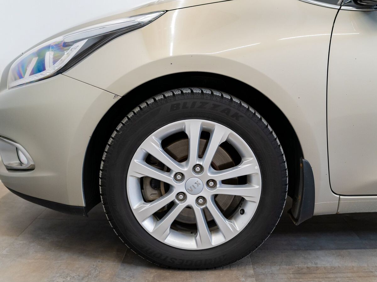 Kia Ceed 2014 - фото автомобиля
