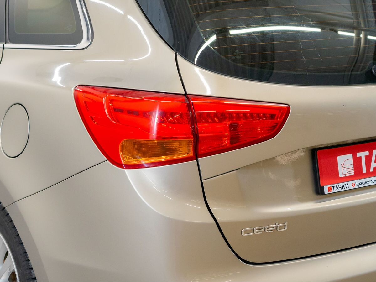 Kia Ceed 2014 - фото автомобиля