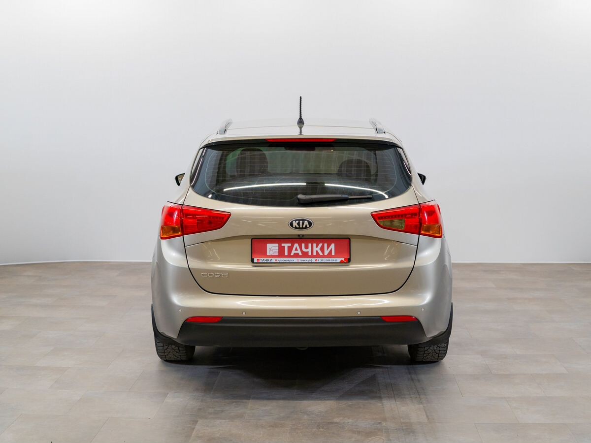 Kia Ceed 2014 - фото автомобиля