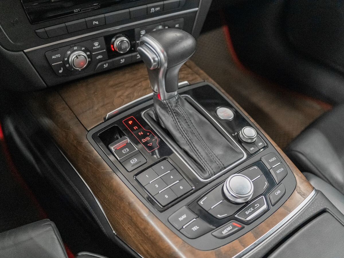 Audi A6 2013 - фото автомобиля