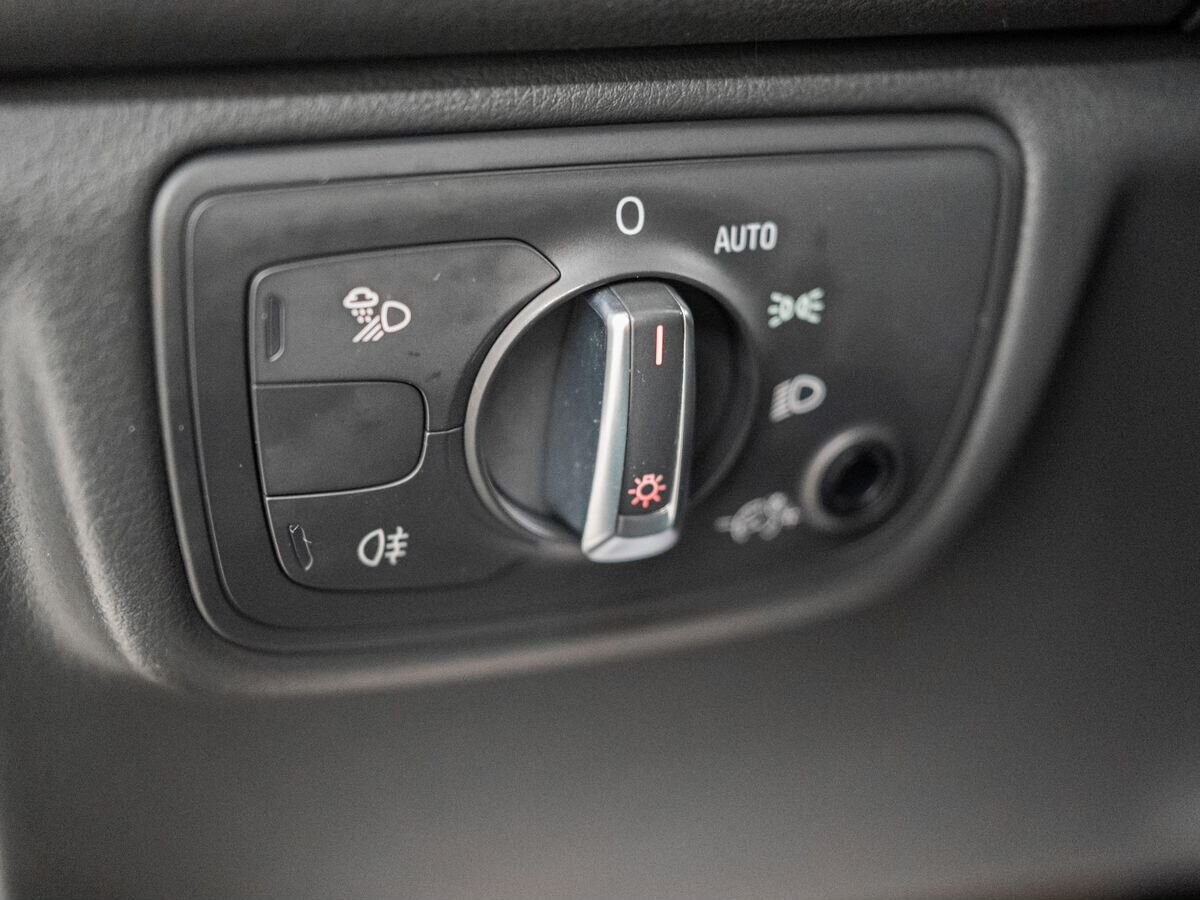 Audi A6 2013 - фото автомобиля